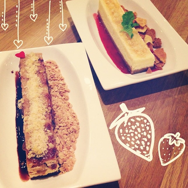 😙😌 #berry #cheesecake #seasaltcaramel #cake #poppingcandy #dessert #platypuskitchen