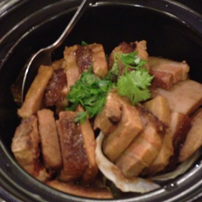Stewed Pig Trotter with Yam at Red Star Restaurant.