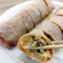 Adore these popiah, I like the power chilli inside.