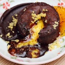 [Chow Fun] - How to resist the lava flowing Salted Egg and Chocolate Lava Cake ($8.90).