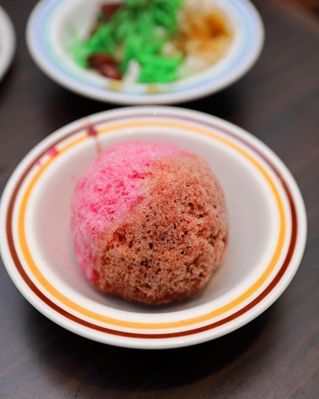 [White Rose Cafe] - Old school dessert, the ice ball from the Penang Hawkers Fare.