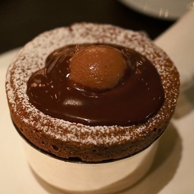 Valrhona chocolate soufflé ❤️ simply the best chocolate dessert!