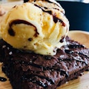 Brownie with ice cream at Dock In.