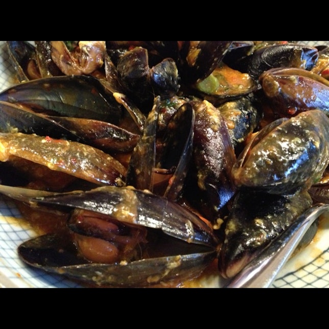 Chilli Sauce Mussels Singapore Style 