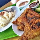 Sari Bistari Changi Village Famous Nasi Ayam Penyet (Changi Village Hawker)