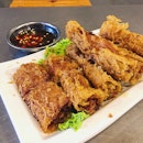 Fried Spring Rolls ($9.50/6 Pieces)