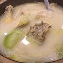 Note to self: learn to take better pics of soup so gems like this collagen-packed, umami-laden organic chicken + dumpling + Chinese cabbage soup gets its fair visual representation.