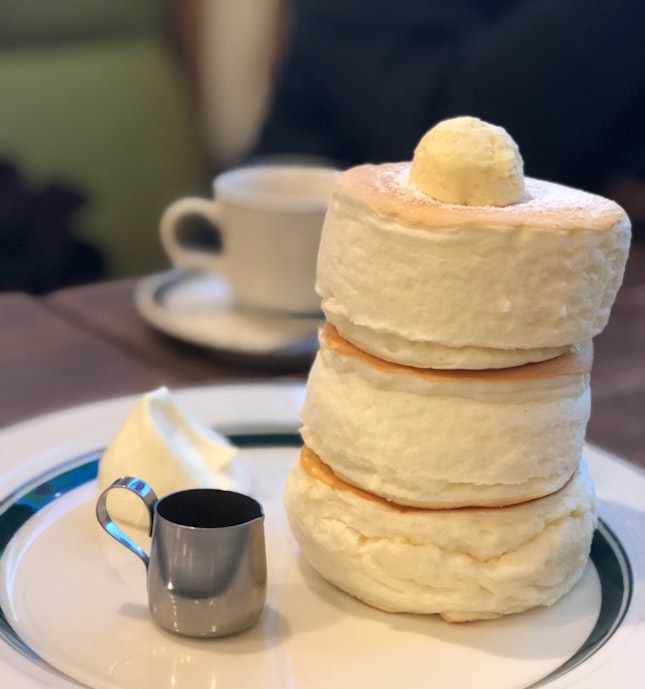 Gram’s Soufflé Pancakes