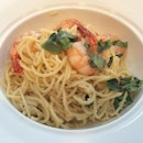 Aglio olio #aglioolio #pasta #spaghetti #westernfood #western #food #lunch #nofilter #seafood #prawn #singapore