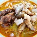 Curry Laksa With Roast Pork, Cockles, Pig Skin