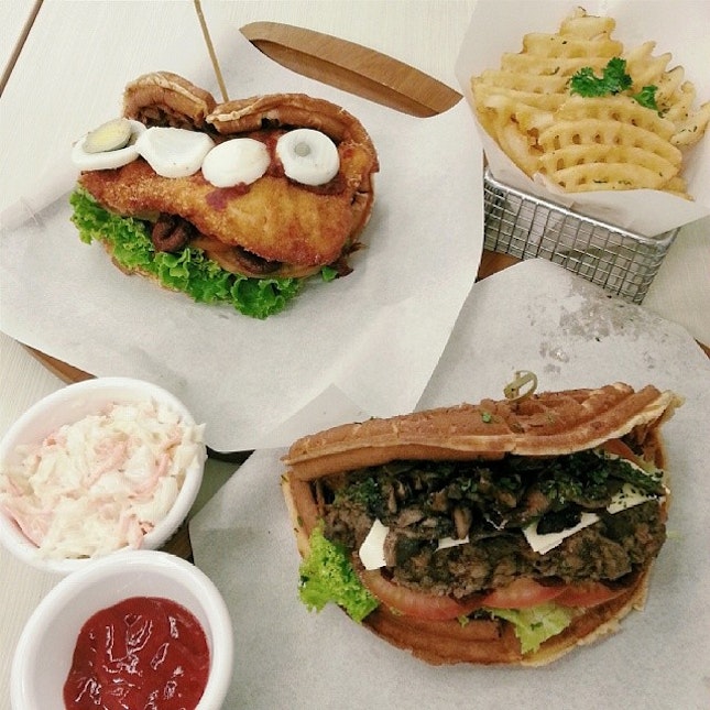 Soft bitter waffles, soggy cold truffle fries, extremely dry beef patty & hard battered chicken..