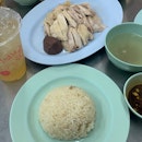 โกอ่างข้าวมันไก่ประตูน้ำ - Go-Ang Pratunam Chicken Rice