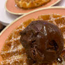 1-1 Ice cream & Waffle set, Dark Choco & Biscoff Cookie